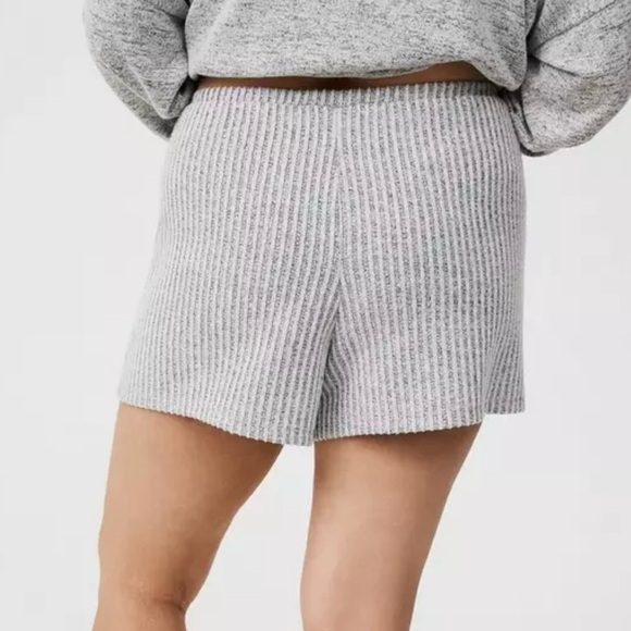 Torrid Light Gray Ribbed Shorts - Picture 2 of 2
